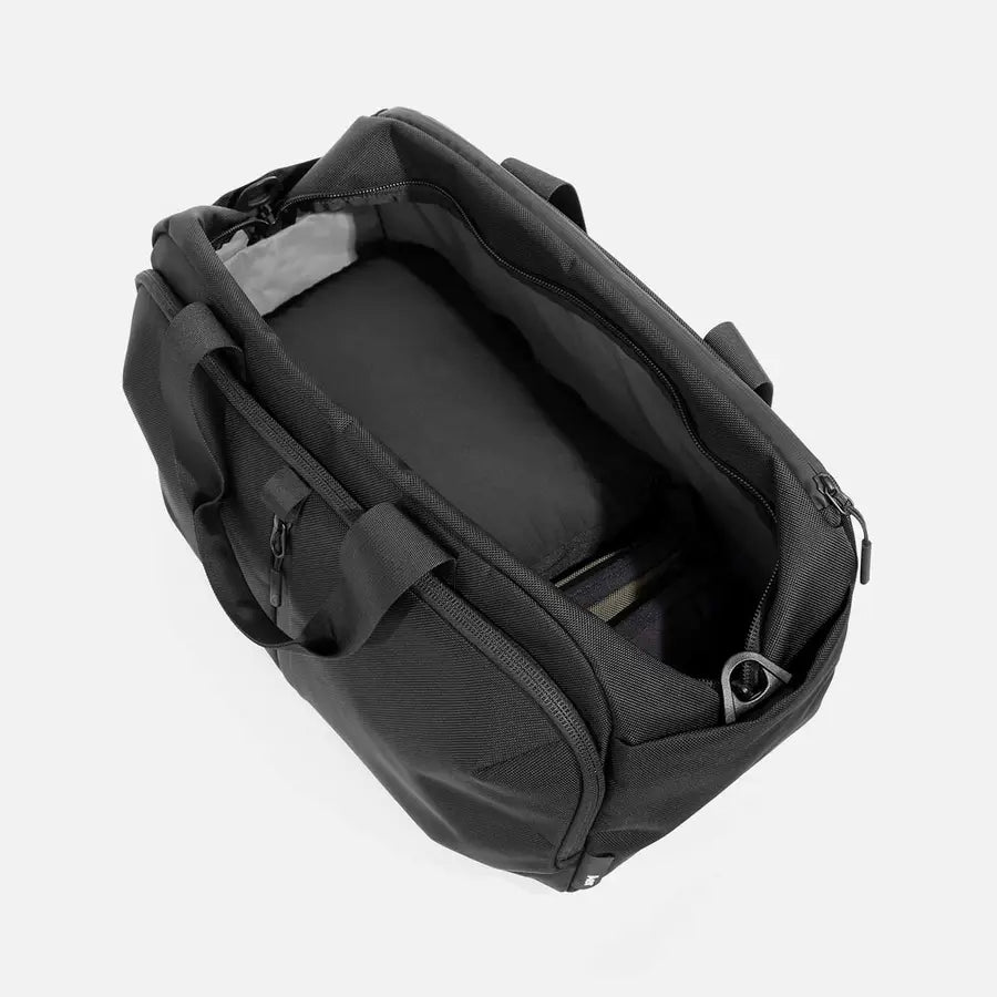 Aer Travel Weekender- Black Ballistic Nylon